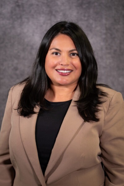 SGVMWD_EREYES-HEADSHOT-400×600